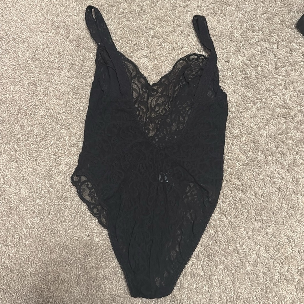 Maidenform Midnight Lace Bodysuit - Picture 3 of 5